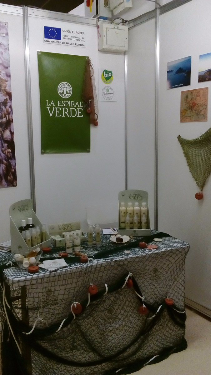 Laespiralverde's tweet photo. back home with lots of after-show work, thanks for your visit! #NPE2016 #organicskincare #vegan #gogreen #seaweed https://t.co/3AXjieyjQT