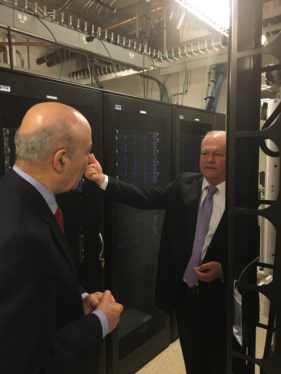 ON MRI Minister, Hon Reza Moridi gets a tour from@CENGNCanada CEO <a href="/rdusome/">Ritch Dusome</a> &amp; talks next-gen networks #OttawaInc