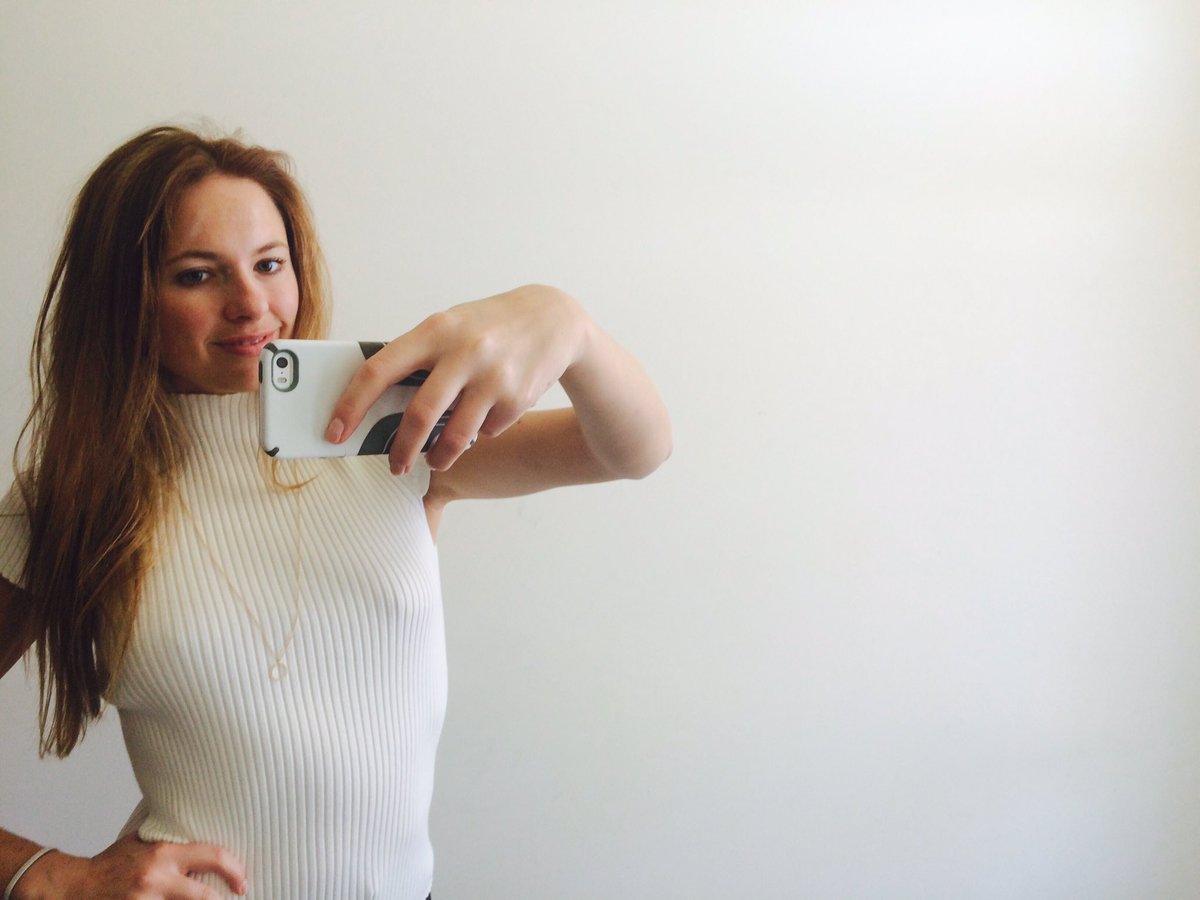 KateTodd's tweet photo. Adore @RWandCO clothes! Got this top today ❤️ https://t.co/JpbADhvHI1
