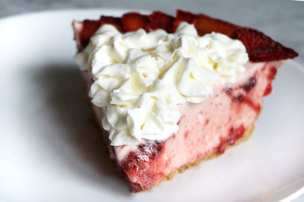 Hey girl, you hungry? #strawberrypie #halfbaked #indulgewisely
