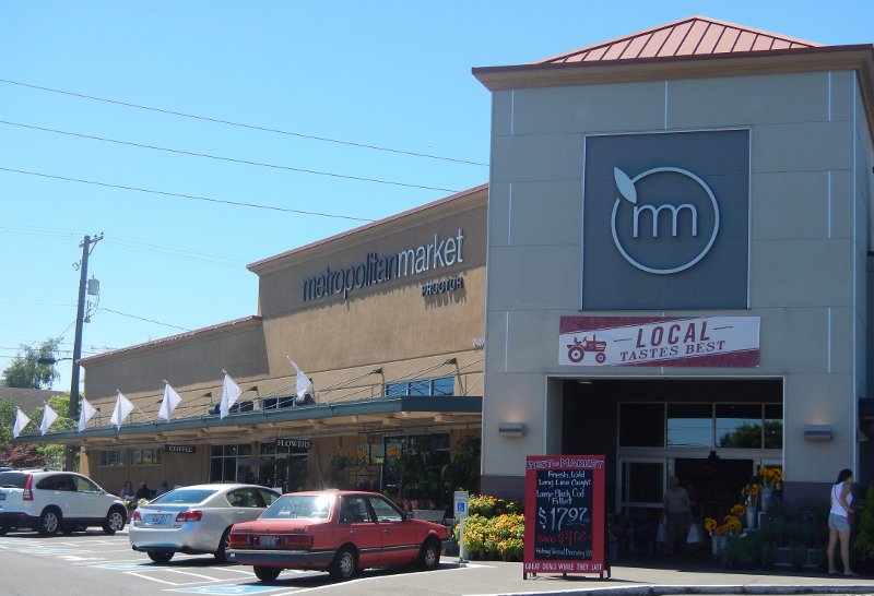 muaythaimax's tweet photo. Today! Metropolitan Market will be sampling the Green Curry today at all locations (except Magnolia) from 4-7pm! https://t.co/gOrYQUj54M