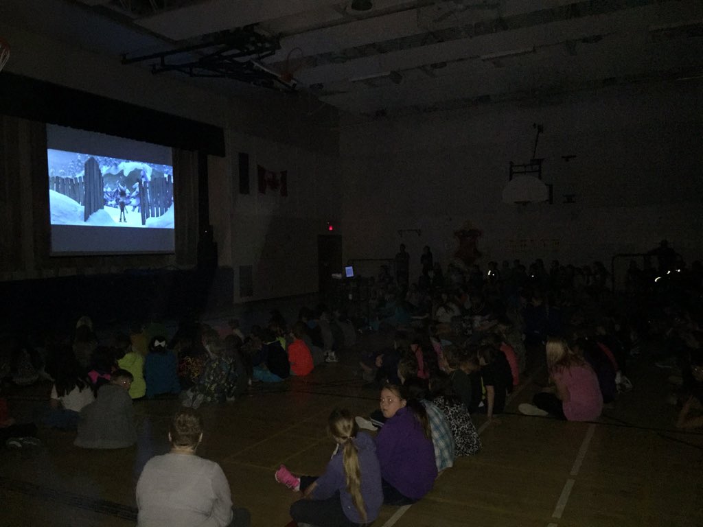 Julie Morrice (@morrice_julie) on Twitter photo #JourCineCan <a href="/monckps/">Monck Public School</a>. Nos élèves ont adoré La Guerre des Tuques! Merci Mme Heubi! #JourCineCan <a href="/monckps/">Monck Public School</a>. Nos élèves ont adoré La Guerre des Tuques! Merci Mme Heubi!