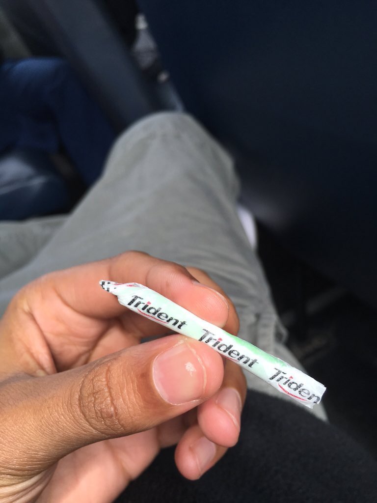 stiffdeadcorpse's tweet photo. nigga thats trident gum RT "@LeosWeedBrick: Blowin gas😤💨💯" https://t.co/l7u5iqvVkx