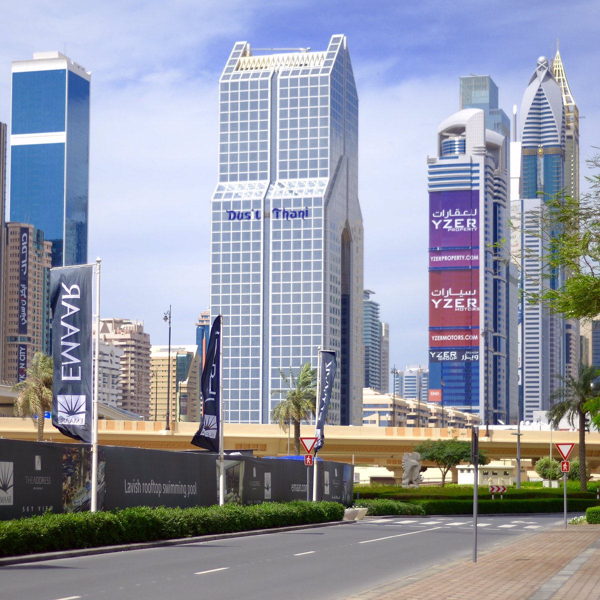 YzerPropertyUAE's tweet photo. ✍#️⃣ HashTags: 

#mydubai #dubai #dxb #UAE #motors #property #luxury #lifestyle #yzerproperty #yzermotors #YZER https://t.co/3Dbxsi19zp