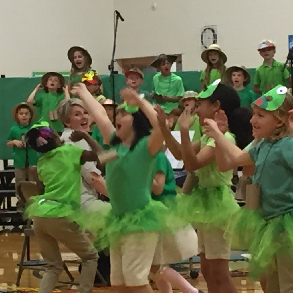 SGStingrays's tweet image. Our first grader enjoyed performing "Jungle Beat" for their parents. #raypec