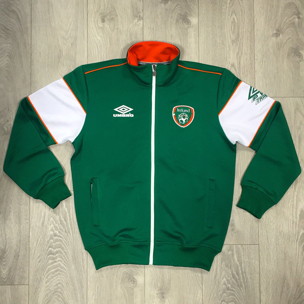 UmbroIreland's tweet image. Like these 1990s inspired Pro Training pieces by @UmbroIreland ? Coming soon.....

RT &amp;amp; you could score a Jacket!