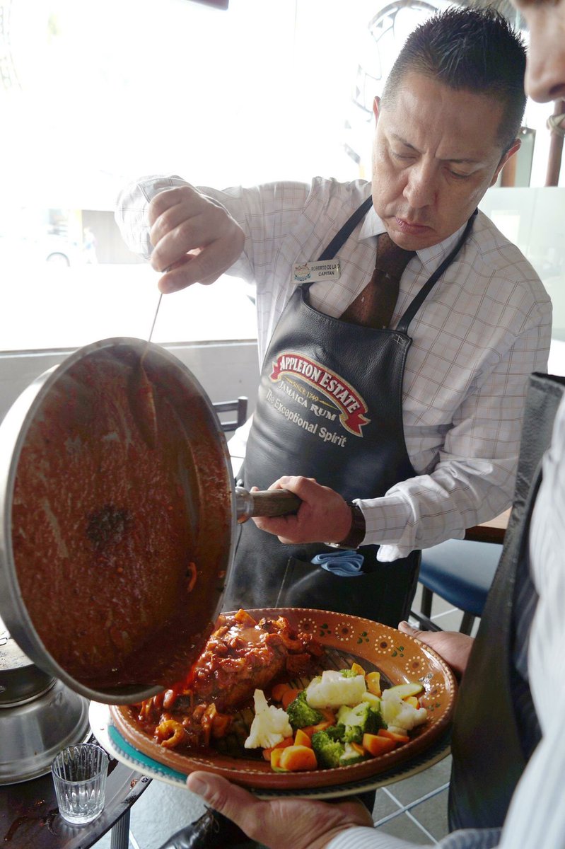 MarinaBistro's tweet image. Hoy los consentimos con un delicioso molcajete mar y tierra, platillos y postres flambeados en tu mesa
@MenuDF