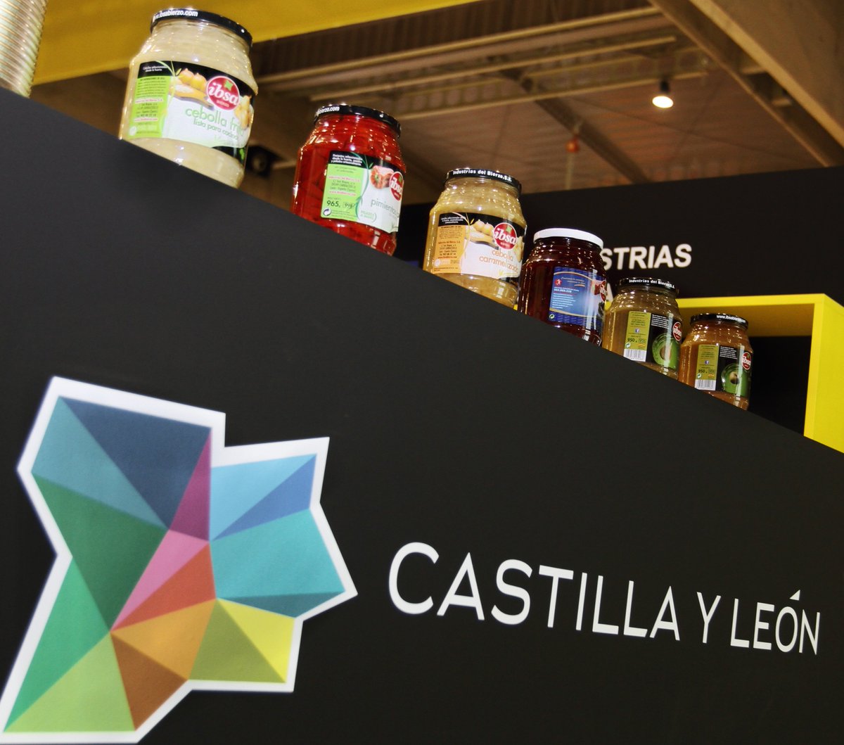 jcyl's tweet photo. Castilla y León estará presente en @Alimentaria en Barcelona del 25 al 28 de abril. https://t.co/TJnITK80tP https://t.co/b1Jf74sVms