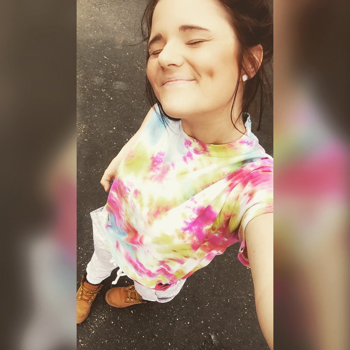 kpaschemeyer's tweet image. Hope y'all stoners can barely open your eyes like me today 😂👀 Happy 4/20 🌳😋