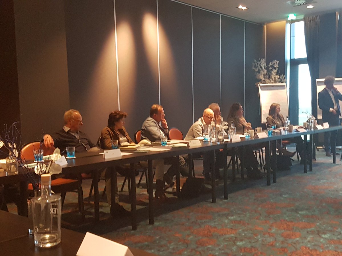Homeinstead_NL's tweet photo. Awards, kennis, inspiratie en og meer plannen om #thuiszorg voor #senioren  te verbeteren.  #Home Instead #FN #Dag. https://t.co/qkkqKITGgf