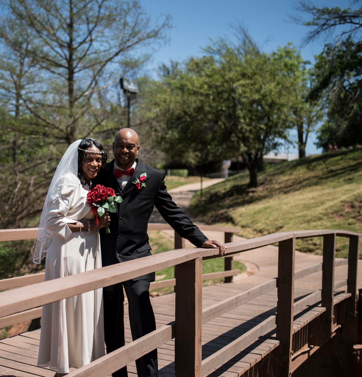 JaredHPhotos's tweet photo. Wedding season is here. Message us for pricing! We are VERY competitive with pricing! 🤑😘 #WichitaFalls #texoma https://t.co/fNEVZZKgU8