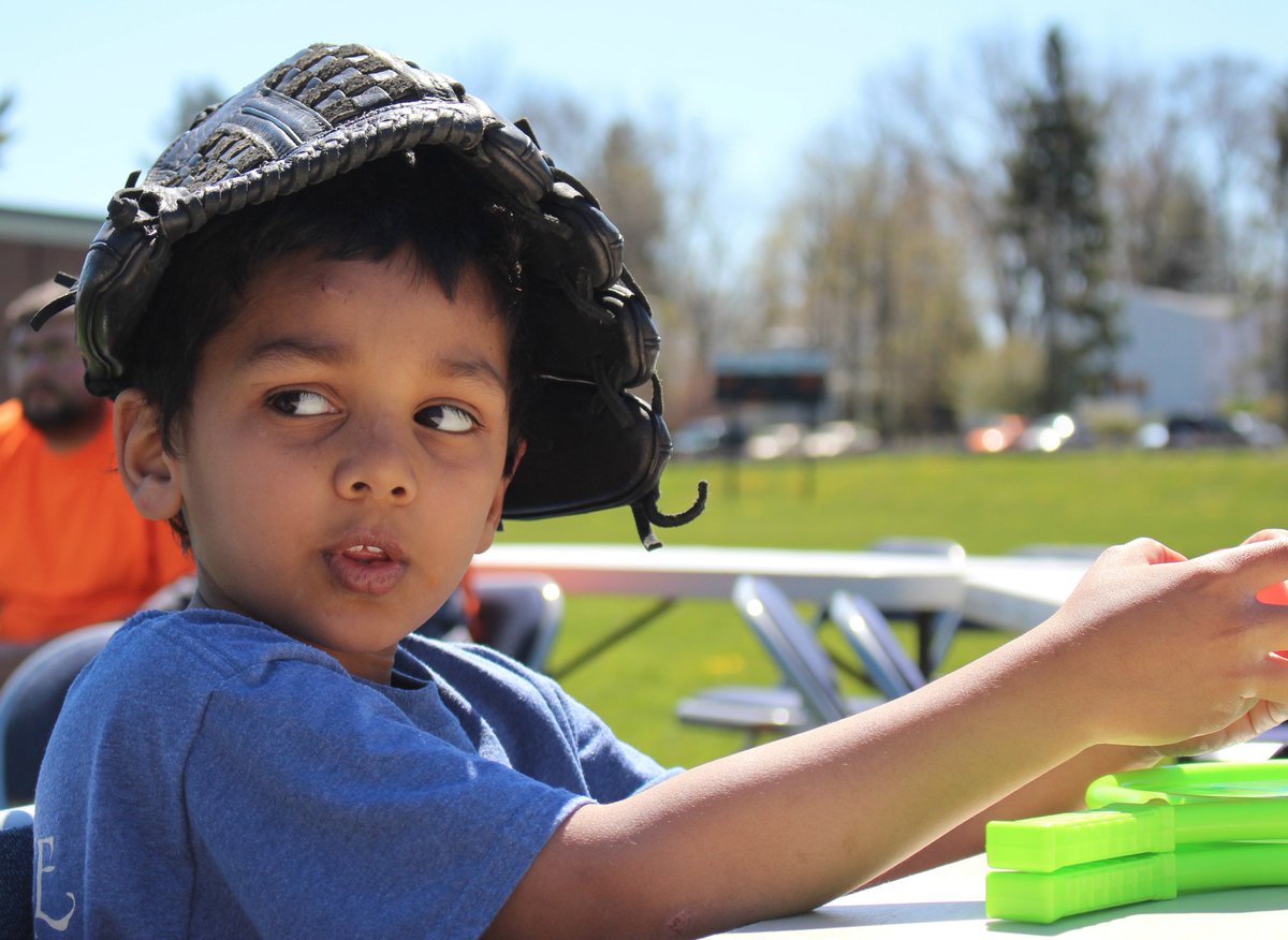 American School Deaf tweet media