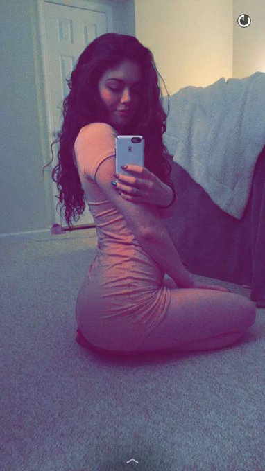Nice fly swatter n the bckgrnd bb https://t.co/o4V6ZrxVPG<a href="/tag/newprofilepic"class="tags"><span>#newprofilepic</span></a>