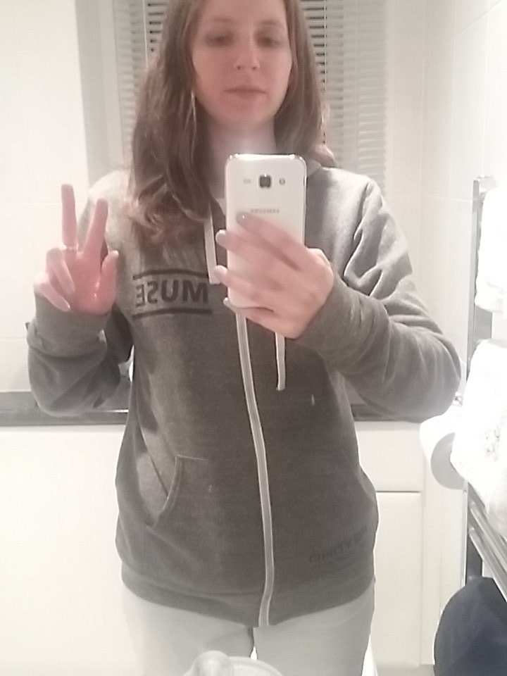 _muser_forever's tweet photo. Woooo so this is what I'm wearing rn. #Muse #MusePsycho #Psycho #MuseDrones #Drones #hoodie #Musetrash https://t.co/Gb6ACrbbvN