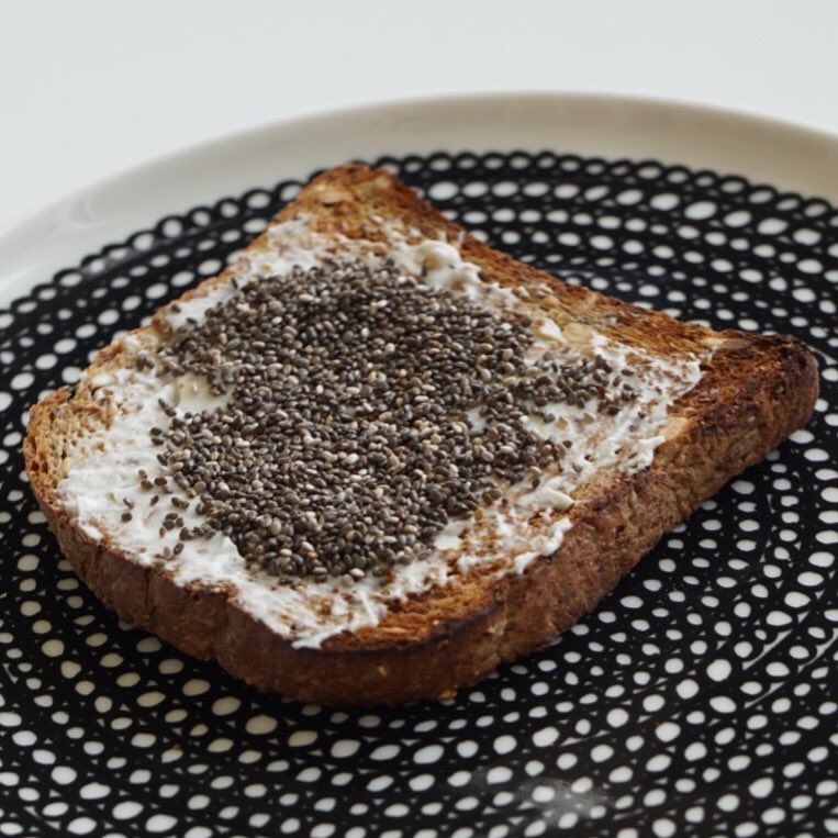 MartiniBlancSG's tweet image. #sunshinebread starts our day right! . Low G.I. bread with #chia seeds &amp;amp; #Philadelphiacream cheese. #healthyeating