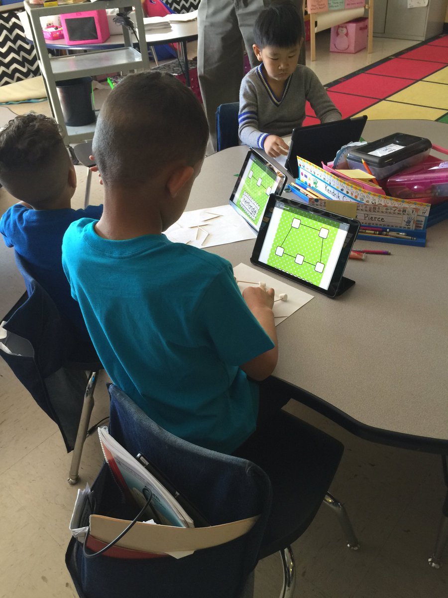 lockportiPad's tweet photo. Learning with Librarians! Stem in Kindergarten at George Southard Elementary! #steminelementary #lotsoflearning https://t.co/CwsrJkbX65