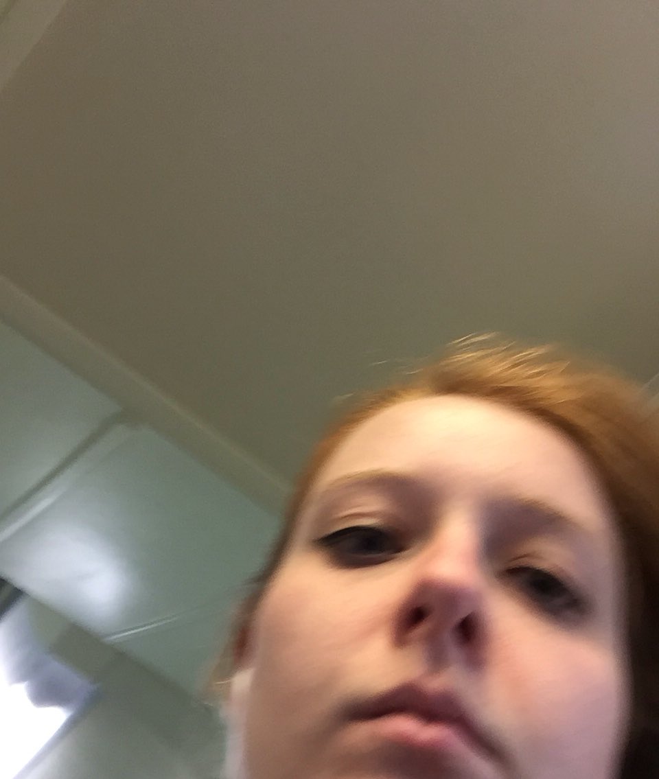 JessSleuth's tweet photo. I'm like an 80 year old with this phone. Newest from the accidental selfie collection: https://t.co/0Ag5vnthwn