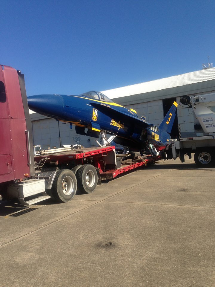 streetSinger9's tweet image. Keep an eye out on I-10 for this…. 

#FloridaToTexas

#StaticDisplay

#BlueAngels