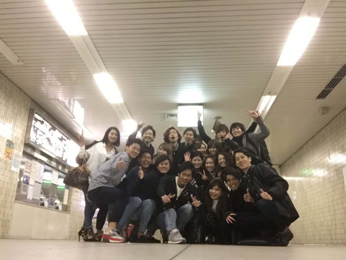 雨ですね、、、😔😔
てことで今日は！！
ボーリングします💃🎳💃🎳
4限終わりにラウンジ集合です🎳
アフターもあるので
5限ある人も参加できますよ🍽
興味ある人、連絡ください！💃🎳