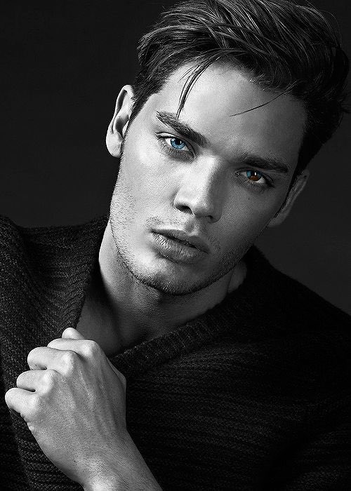 Heir to Ozera fortune.