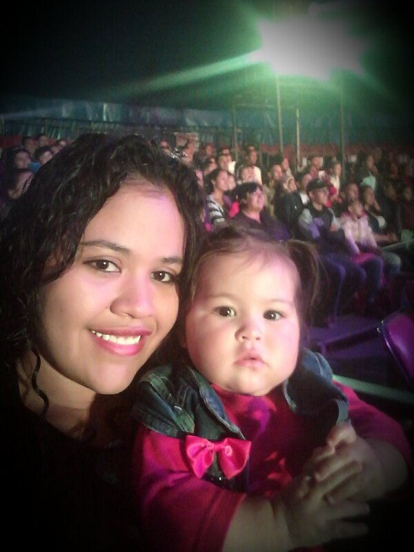 jekitop's tweet photo. Te amo hija #Sharlott https://t.co/KMStGcR4UG