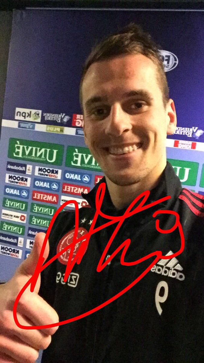 Onze topscorer <a href="/arekmilik9/">Arkadiusz Milik</a>! ⚽⚽ #heeaja