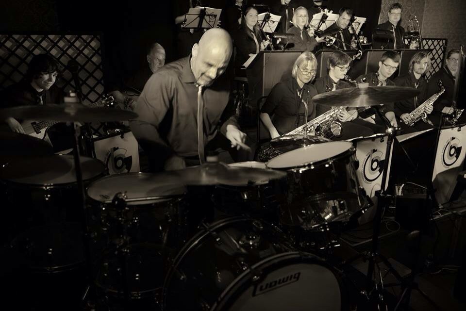 GreatcentralB's tweet photo. Solo time! Photo @mrbenking @SABIAN_UK @LudwigDrums_UK #swing #bigband #jazz https://t.co/RyMmTO1DZu