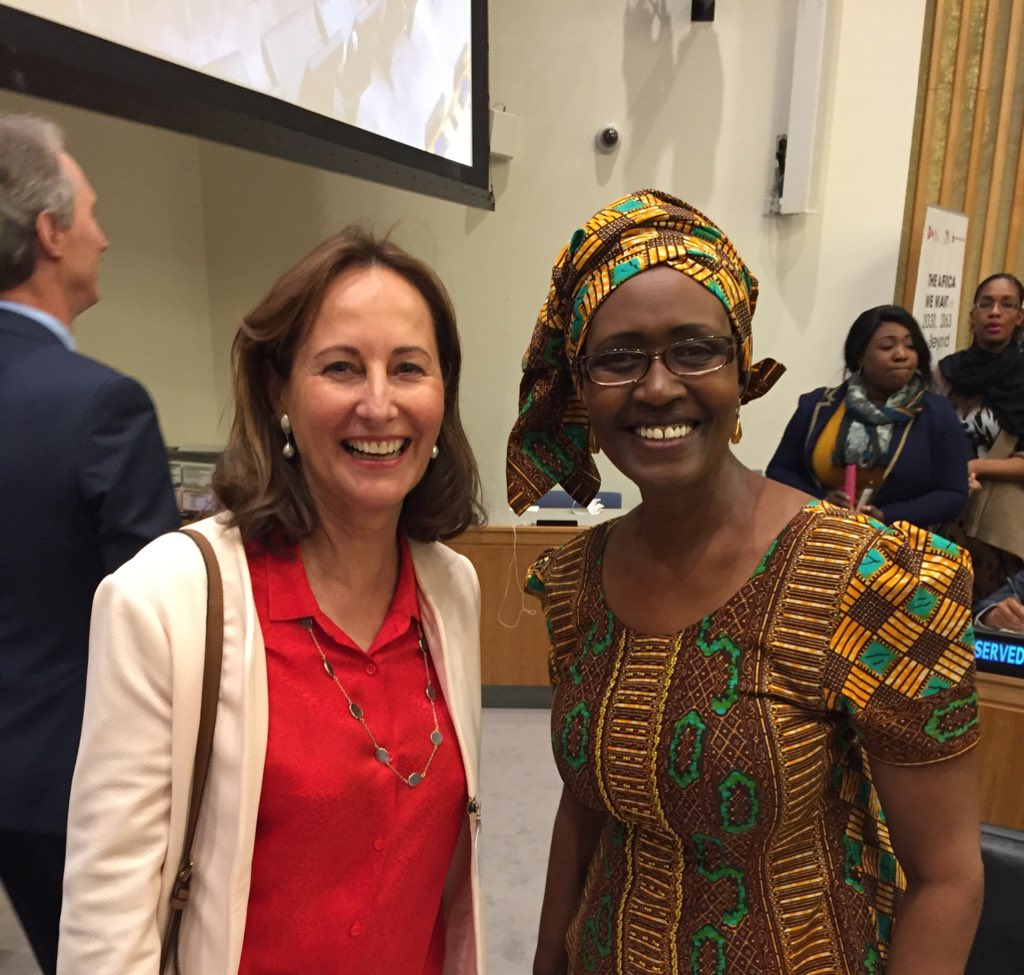 Voir l'image sur Twitter