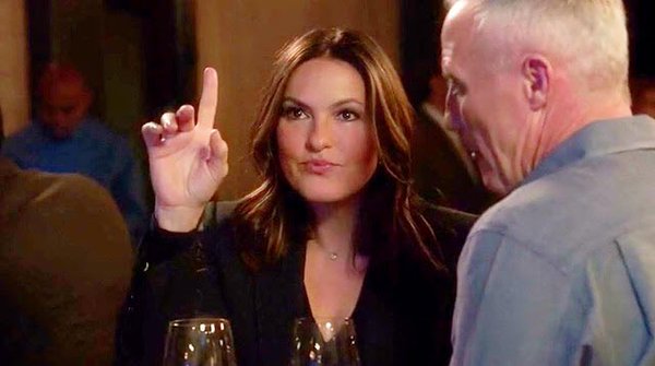 itshargitay's tweet photo. who is the most beautiful woman in the world lifts finger:

@Mariska https://t.co/SAPCopjbQW