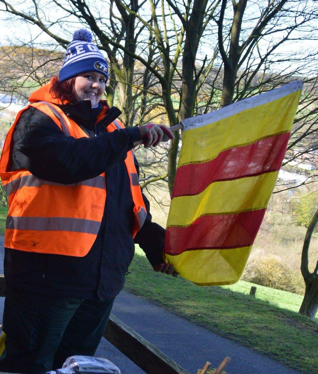 Spring cup! Demonstrating how to be a glamourous marshal!