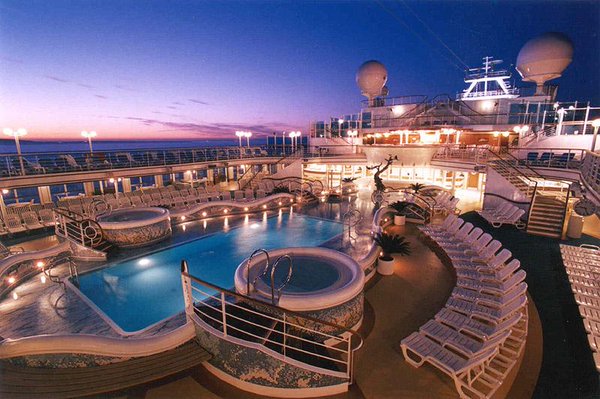 TravelReportMX's tweet photo. Viajes de incentivo en crucero puede ser 40% + barato que hoteles todo incluido: https://t.co/raCUtUBx6F  #turismo https://t.co/ttHBGvfzm3