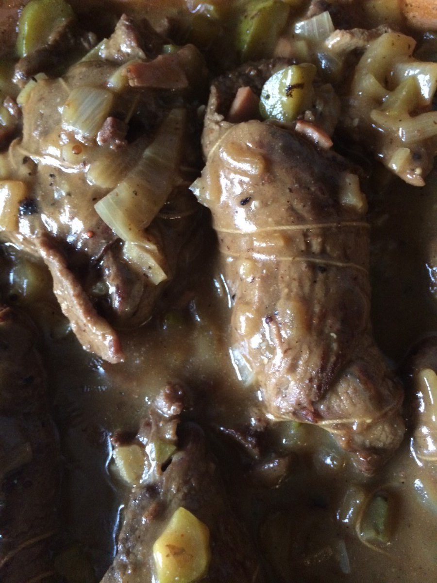 afabkitchen's tweet photo. Rouladen!
#RandomRecipes #afabulouskitchen #Rouladen #Recipeblog #blog #awesomekids
https://t.co/fN75ce9BOQ https://t.co/O5ExH94LpB