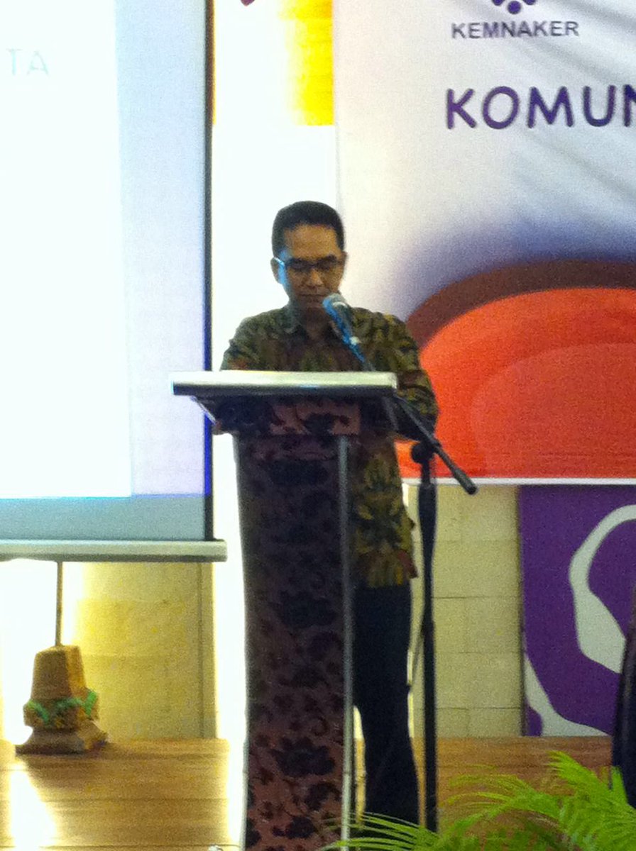 PJamsos's tweet photo. Forum Kerjasama LN (Tripartit)Prov. Bali, dibuka oleh Kabag HKLN.-dihadiri Kadisnakertrans Bali. https://t.co/kesMDvsJhI