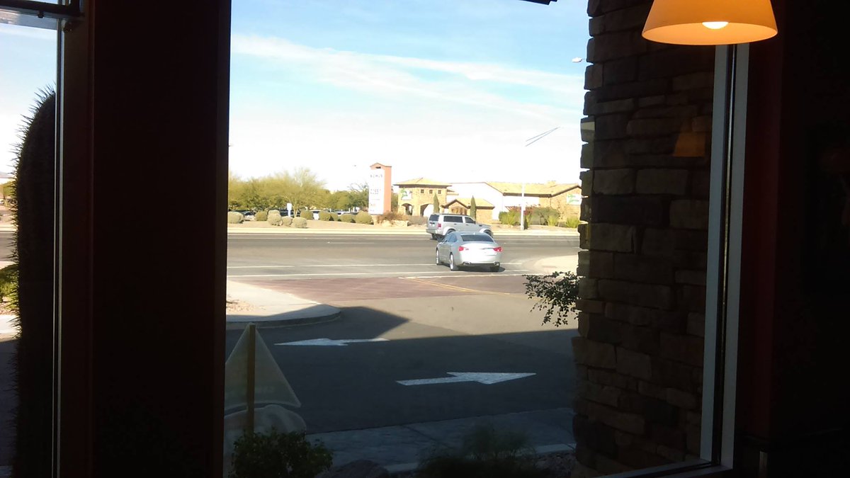 BOAxRAMPAGE's tweet image. Standing inside my work, can see my old work lmao @BOAxSCARFACE773 @BOAxPAC_MAN @HOSTILExLUNATIC @LATERxISxNOW