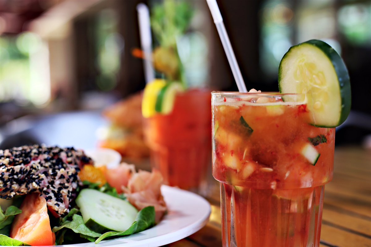 howleyswpb's tweet image. Don't waste your Wednesday by not stopping by and grabbing a quick bite to eat or a cold drink! #WednesdayWisdom