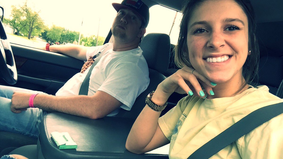 madisonkady96's tweet photo. so thankful for this weirdo https://t.co/nOYaasDDgf