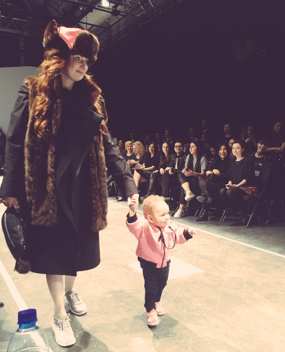 esg_uqam's tweet photo. L'étudiante Marjorie St-Jean fait défiler les mini-mannequins. #ESGmode #esmesg @DynamiteStyle https://t.co/zJxS1Ew77d