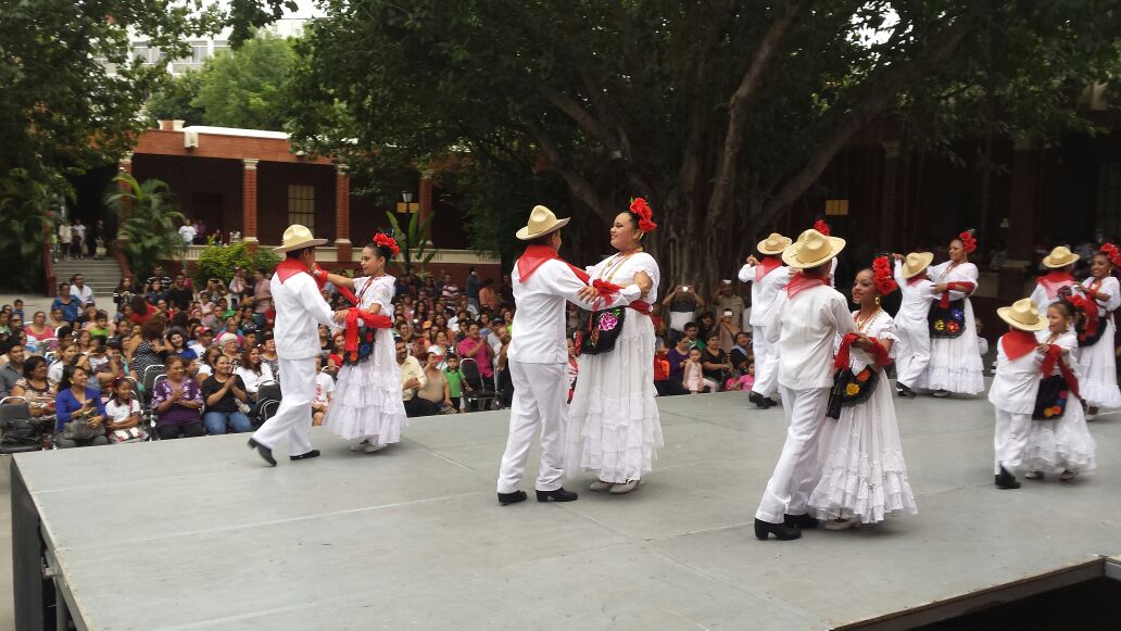 PerroCultural's tweet photo. La casa del arte de #CdVictoria continúa celebrando el #diadeladanza aún pueden llegar y esta shido https://t.co/1svnXOskIL