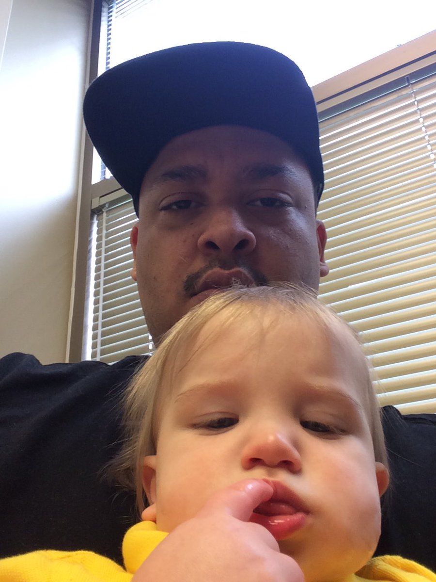 SpacemanPope's tweet image. Lookin down on these #haters #bosses #CEOs #aliens