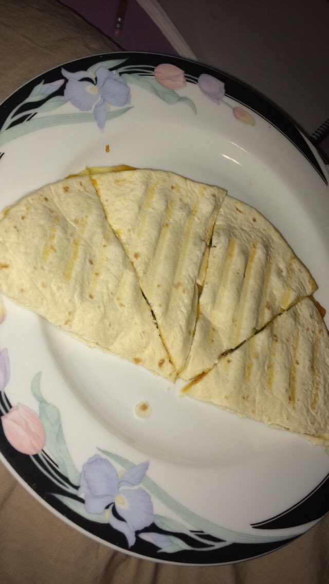 RealDJLuv's tweet photo. a DJ Luv classic #quesadilla enjoyed with a side of BIG TOESSSSS https://t.co/JQW8vmcahy
