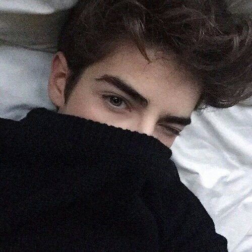 dreamoIogy's tweet image. Hi there! My name's Grey and I'm new here! Some RTs would be much appreciated.