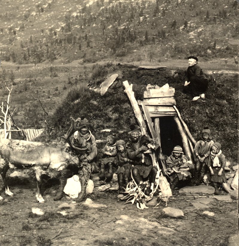 Zippalu's tweet photo. Sami Family, #Laplanders, Norway, 1900 https://t.co/Y8Bn0bunIc