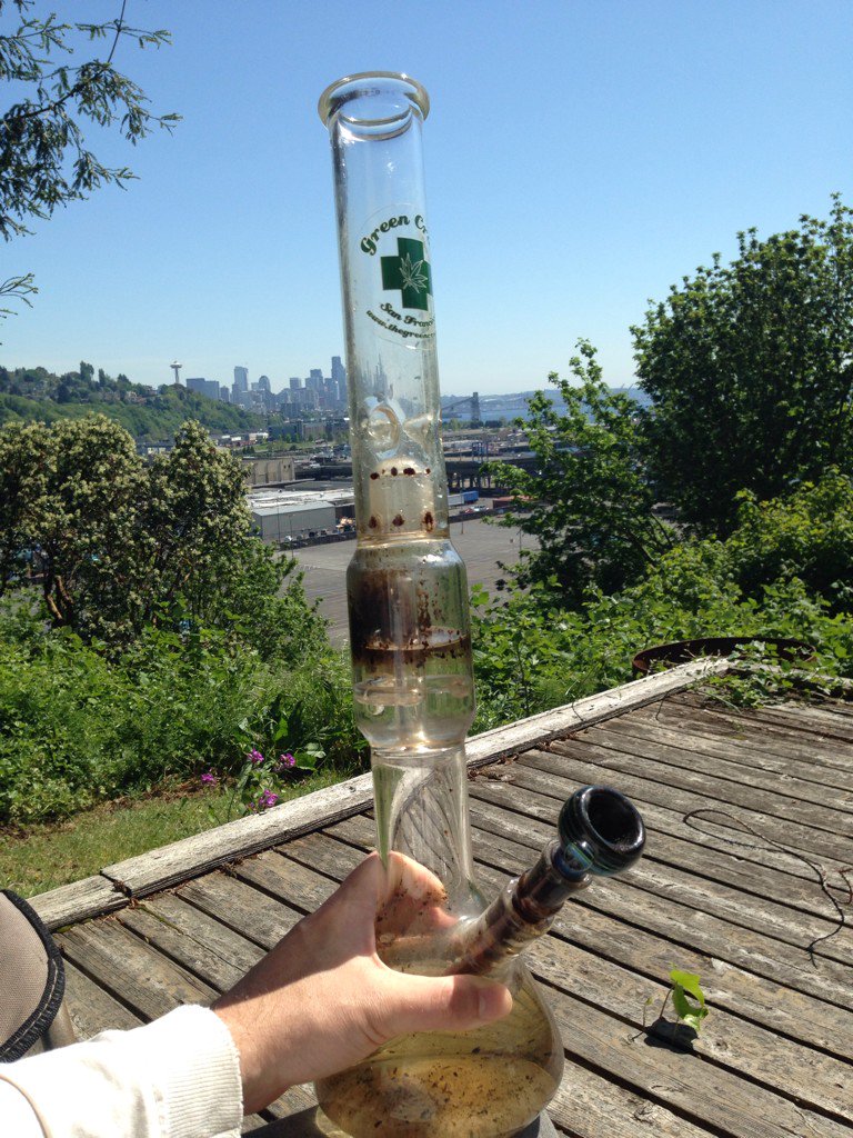 KifKannabis's tweet photo. Solar rips on 4/20, getting baked out of mind!!! Happy Holidaze
#420 #420Day #420seattle https://t.co/t72dv6gCYH