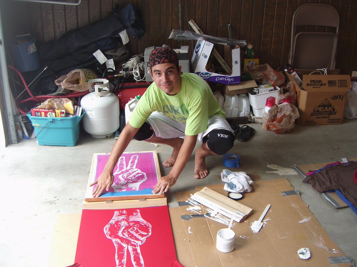 JAMESBARRETTCO's tweet photo. Started this journey 6 years ago today barefoot, with kneepads, a do-rag and an idea. #JAMESBARRETTCO #PeaceTees https://t.co/PqBdCdwhXd