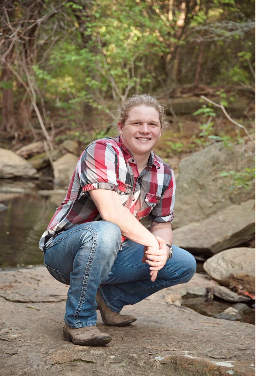 Corso_logan's tweet photo. Senior pics✅ https://t.co/Eqc1XXrvg1