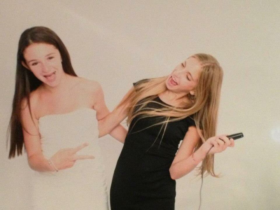 samigerstman's tweet photo. Happy birthday to my little sis and bestie love you so much❤️❤️❤️❤️@jessf99 https://t.co/N2ZMkxkGtQ