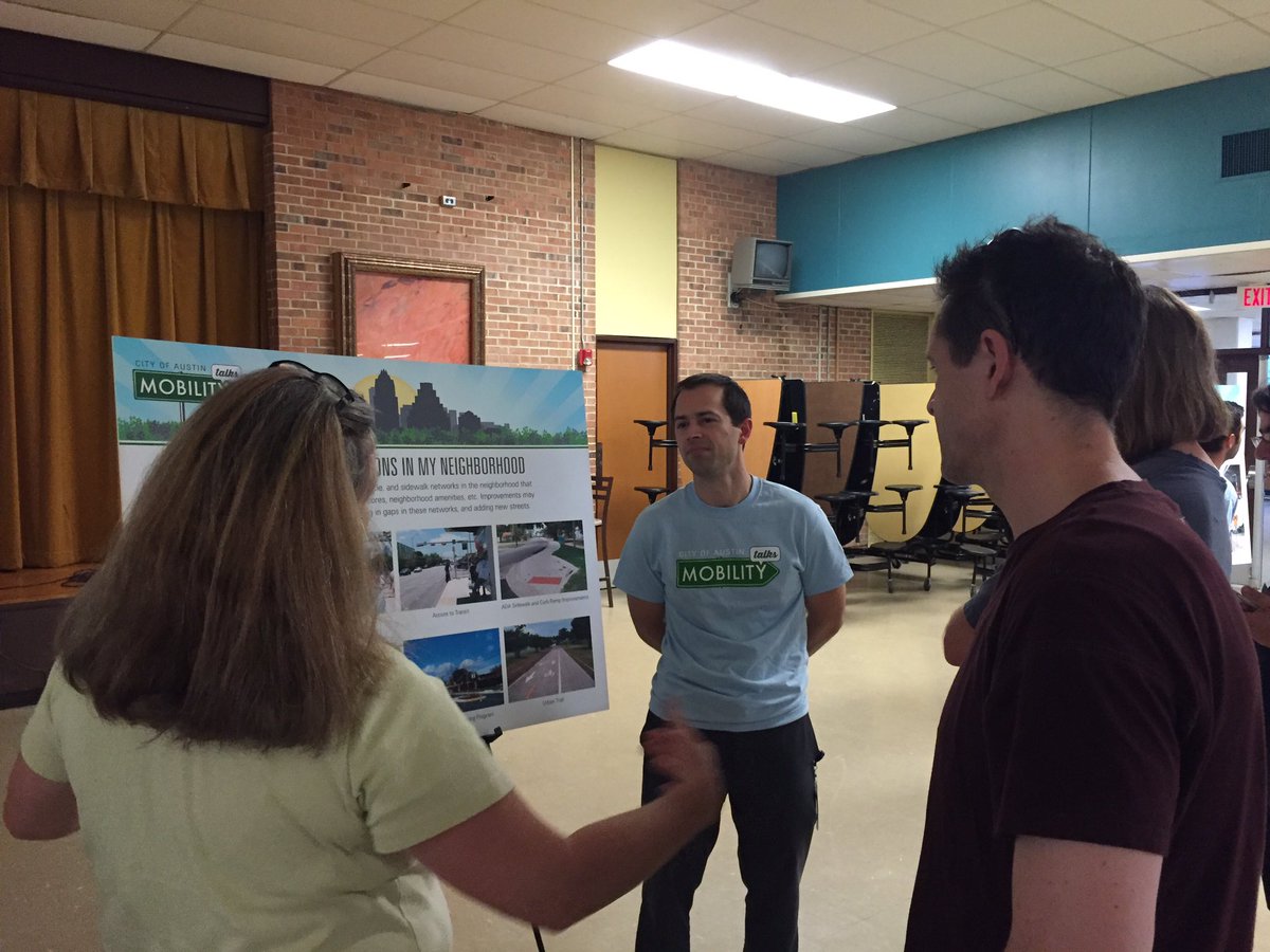 austintexasgov's tweet photo. Talking transportation at Mobility Talks Live at Crockett High. Info: https://t.co/4c9oscpQpT #MobilityTalksATX https://t.co/O8mYIT3Fas