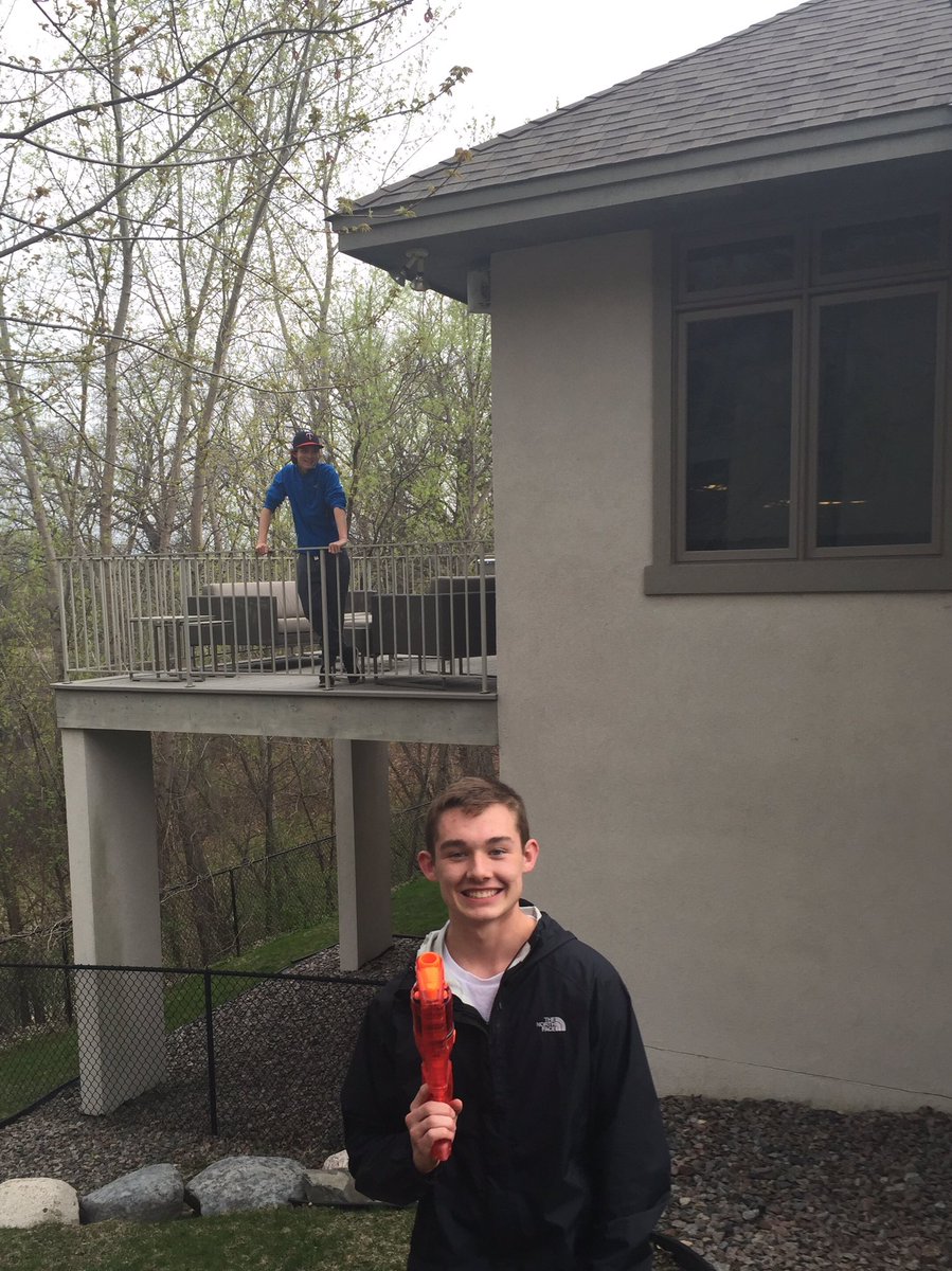 solbergnik2's tweet photo. Nik Solb of Wolves of Wahl St kills AJ Condon  of Team TUFF @Hopkinsnerf16 https://t.co/AMLjuILUnP