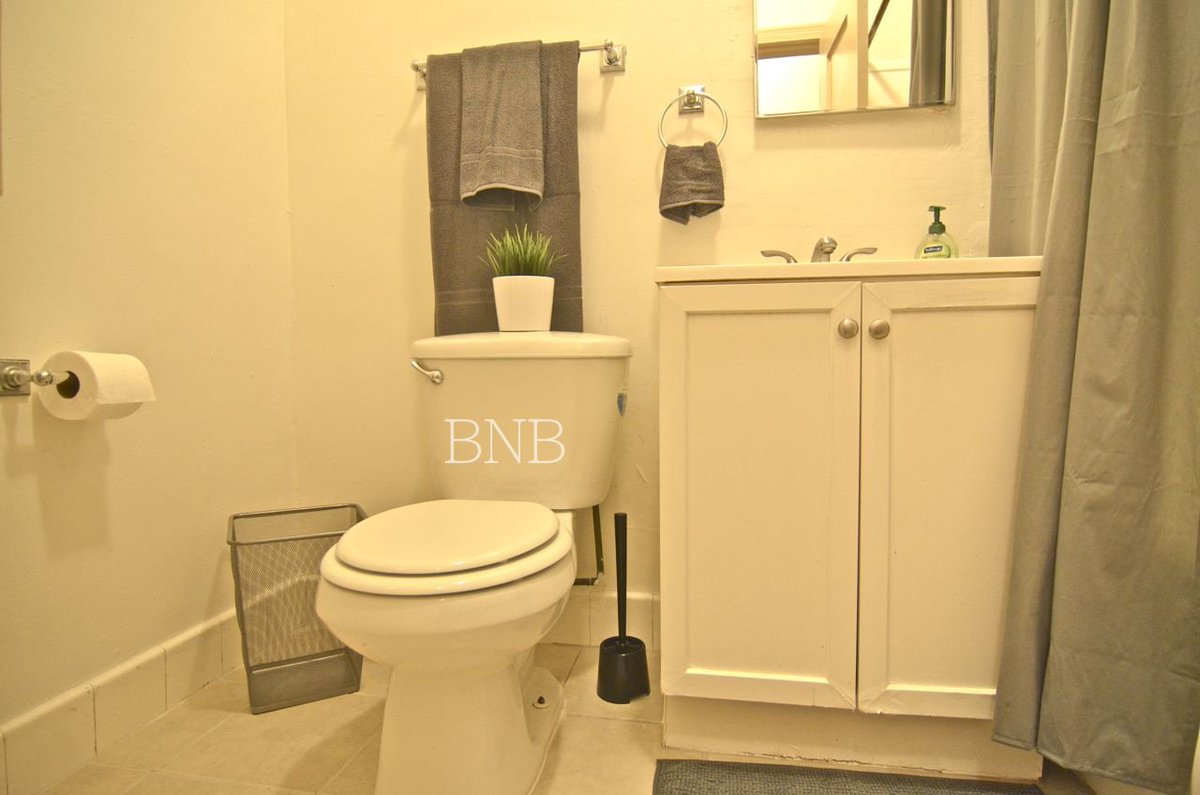 #STUDIO #FURNISHED #fullkitchen 
 #APARTMENT #private #hollywood #SHORTTERM #walkoffame
 #call 310 871 0116 #LEASE