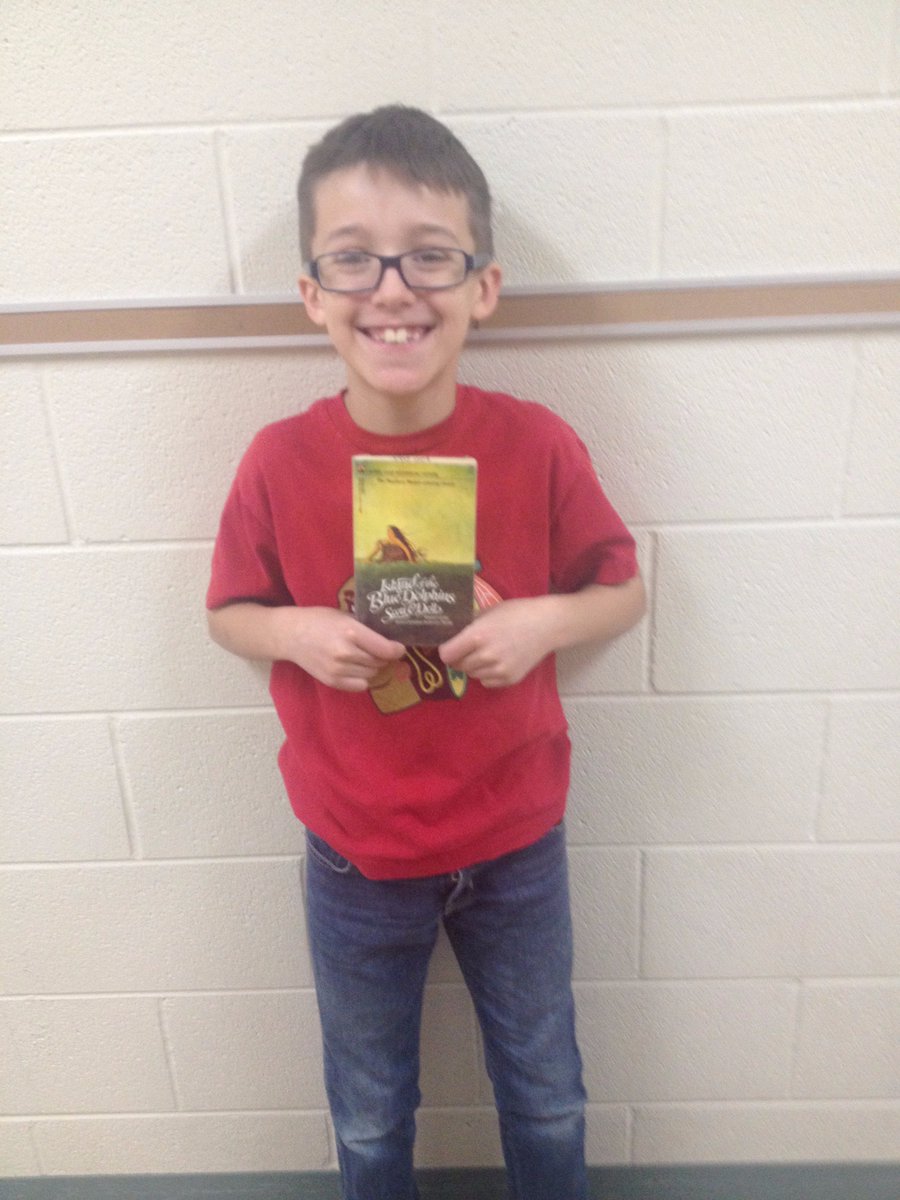 Superb4thGrade's tweet photo. Elijah moved onto the 15 books read on the hall of fame! #conley158 #motivatedreader https://t.co/DdoiVXEqLb